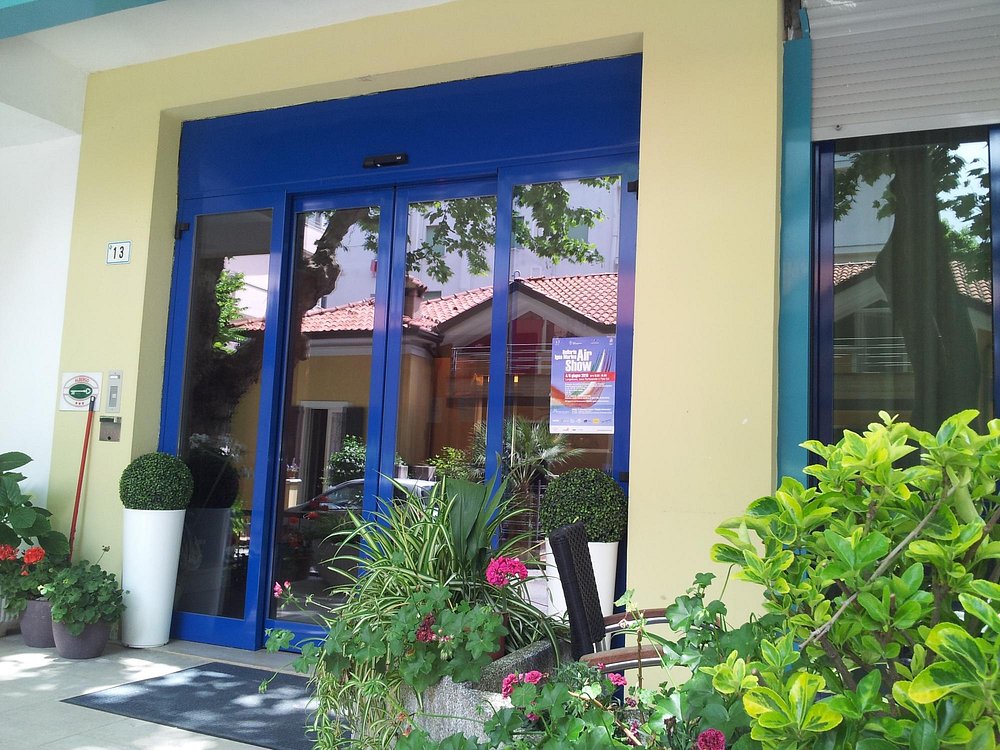 Slider Image 13